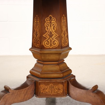 Table Walnut - Italy XIX Century