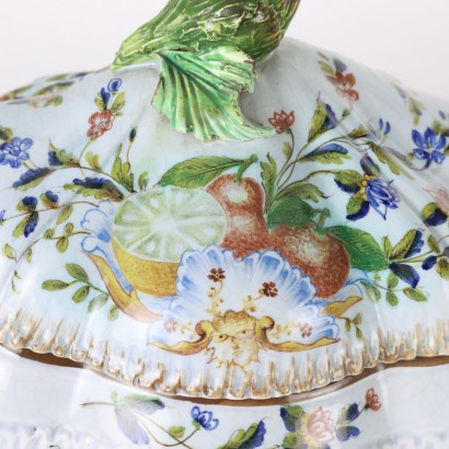 Soup Tureen Majolica - Italy XX Century