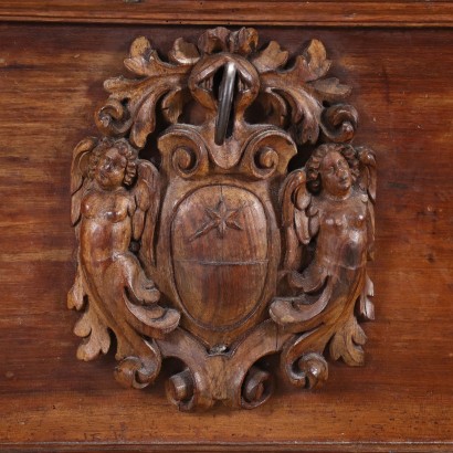 Baroque Chest Walnut - Italy XVII Century