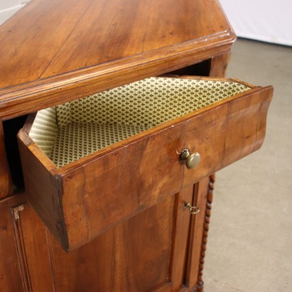 ANMOCA0143808_887637 antiquariato, cassettone, antiquariato cassettone, cassettone antico, cassettone antico italiano, cassettone di antiquariato, cassettone neoclassica, cassettone del 800, comò, antiquariato comò, comò antico, comò antico italiano, comò di antiquariato, comò neoclassica, comò del 800,Credenza Scantonata Luigi Filippo