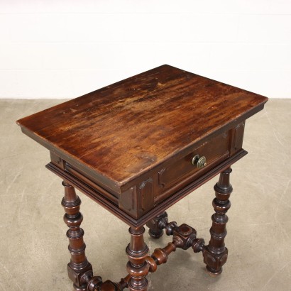 Table Basse Néo-Baroque Noyer Italie XIX Siècle