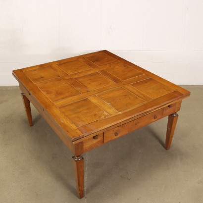 Directoire Table Walnut Italy XVIII-XIX Century