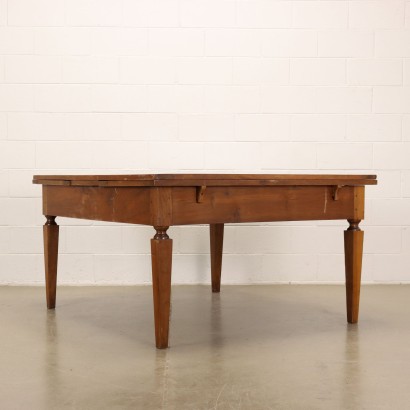 Directoire Table Walnut Italy XVIII-XIX Century