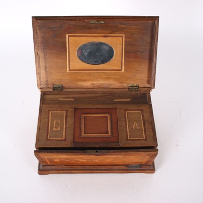 Walnut Box Italy XX Century