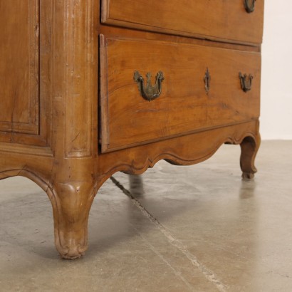 Chest of Drawers Walnut Italy XVIII Century