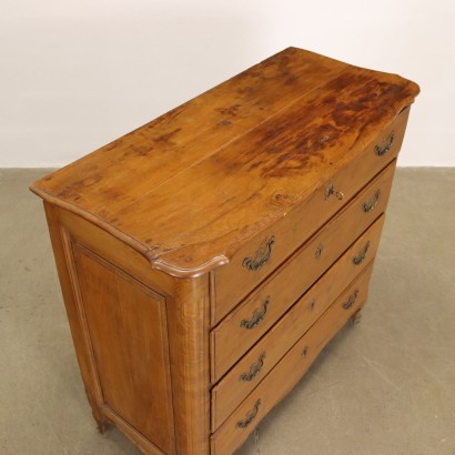 Chest of Drawers Walnut Italy XVIII Century