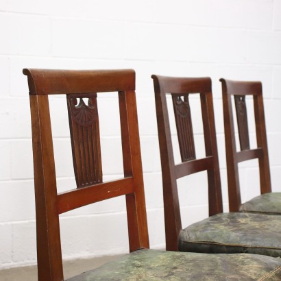 Group of 5 Directoire Chairs Walnut Italy XVIII-XIX Century