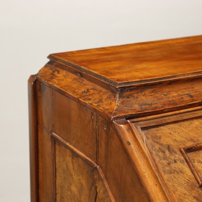 Baroque Flap Walnut Italy XVIII Century