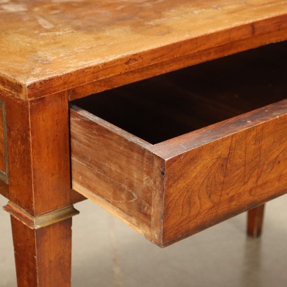 Directoire Writing Desk Walnut Italy XVIII-XIX Century