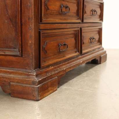 Baroque Chest of Drawers Walnut Italy XVIII Century