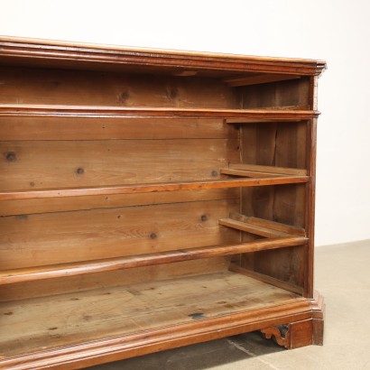 Baroque Chest of Drawers Walnut Italy XVII-XVIII Century