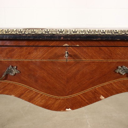 Antik, Schreibtisch, antike Schreibtische, antiker Schreibtisch, antiker italienischer Schreibtisch, antiker Schreibtisch, neoklassizistischer Schreibtisch, Schreibtisch aus dem 19. Jahrhundert, Rokoko-Stil Bureau Plat