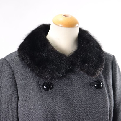 moda vintage, abbigliamento vintage, vintage milano, cappotto vintage, cappotto con pelliccia, cappotto doppiopetto,Cappotto Vintage con particolari in Pell