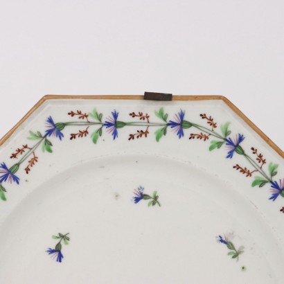 Groupe de 6 Assiettes Porcelaine Autriche XX Siècle