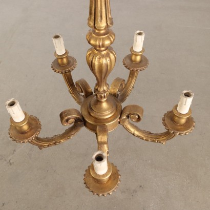 Candelabro de estilo dorado