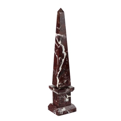 Obelisco en Mármol Rojo Levanto