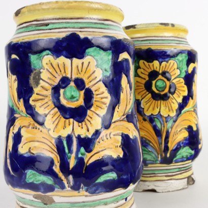 Paar Vasen Neo-Renaissance Stil Majolika Italien XX Jhd