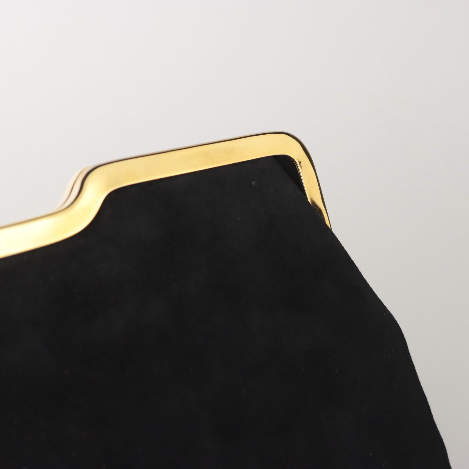 Pochette scamosciata shop