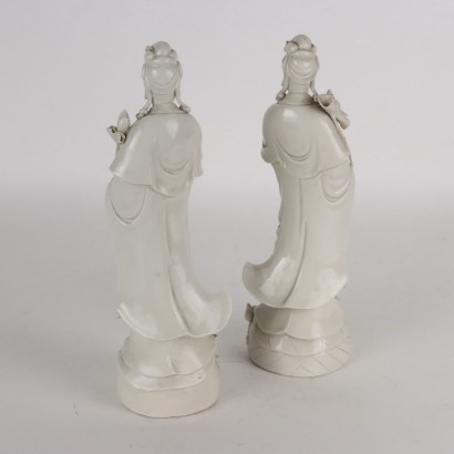 Paire de Sculptures Guanyin Porcelaine Chine XXe Siècle