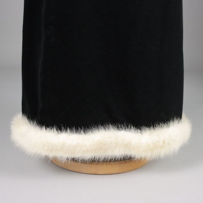 Vintage Skirt Velvet Size 10 Italy 1970s-1980s