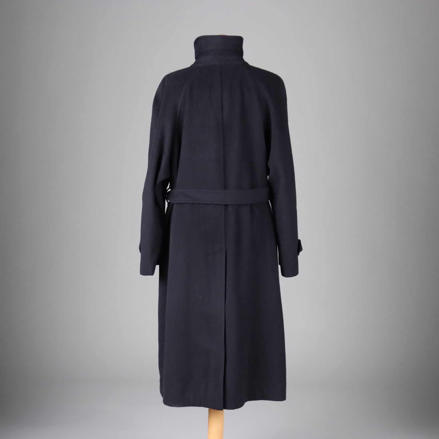 Cappotto in Cachemire Vintage Burberry Abbigliamento e Corredi Vintage