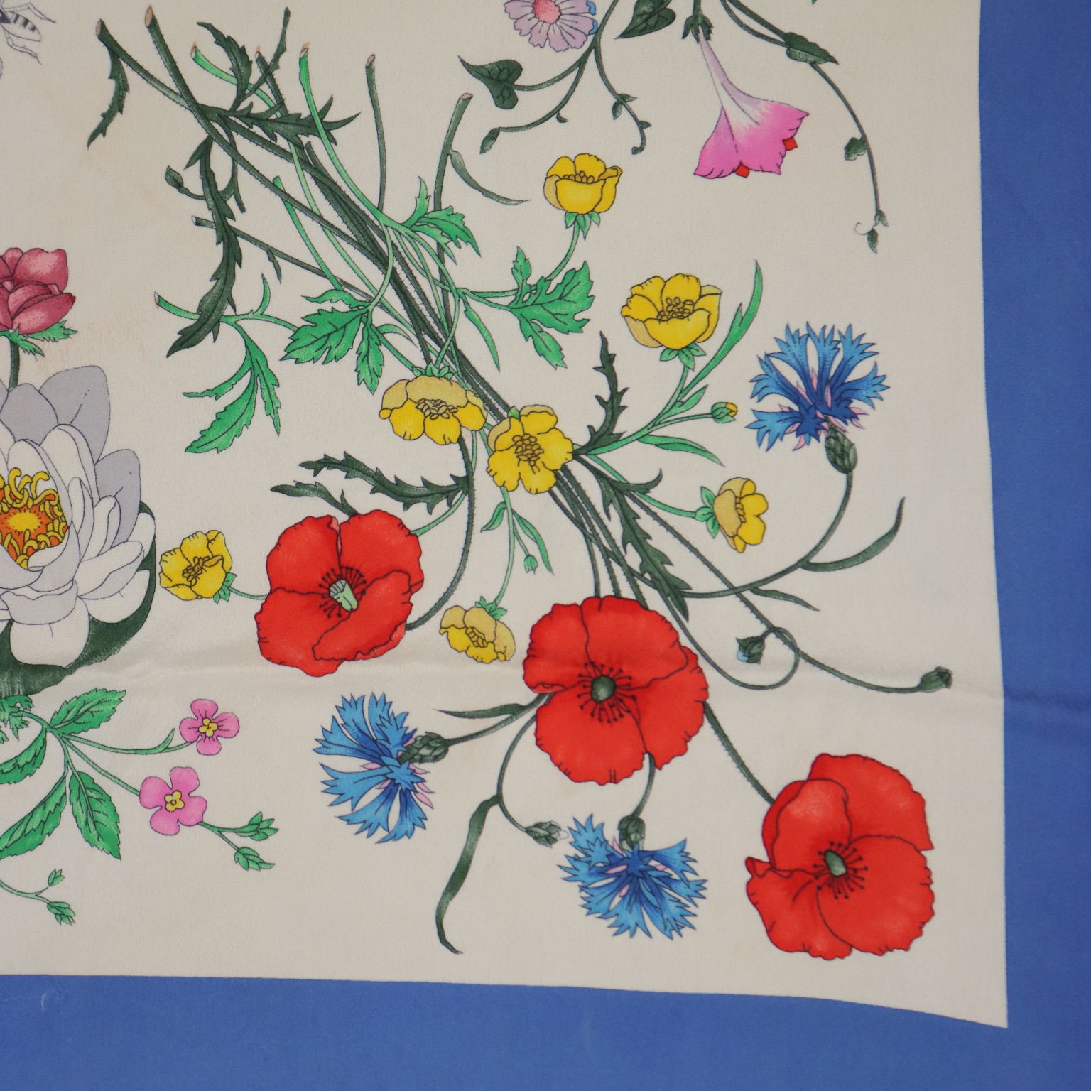 Second hand 2024 gucci scarf