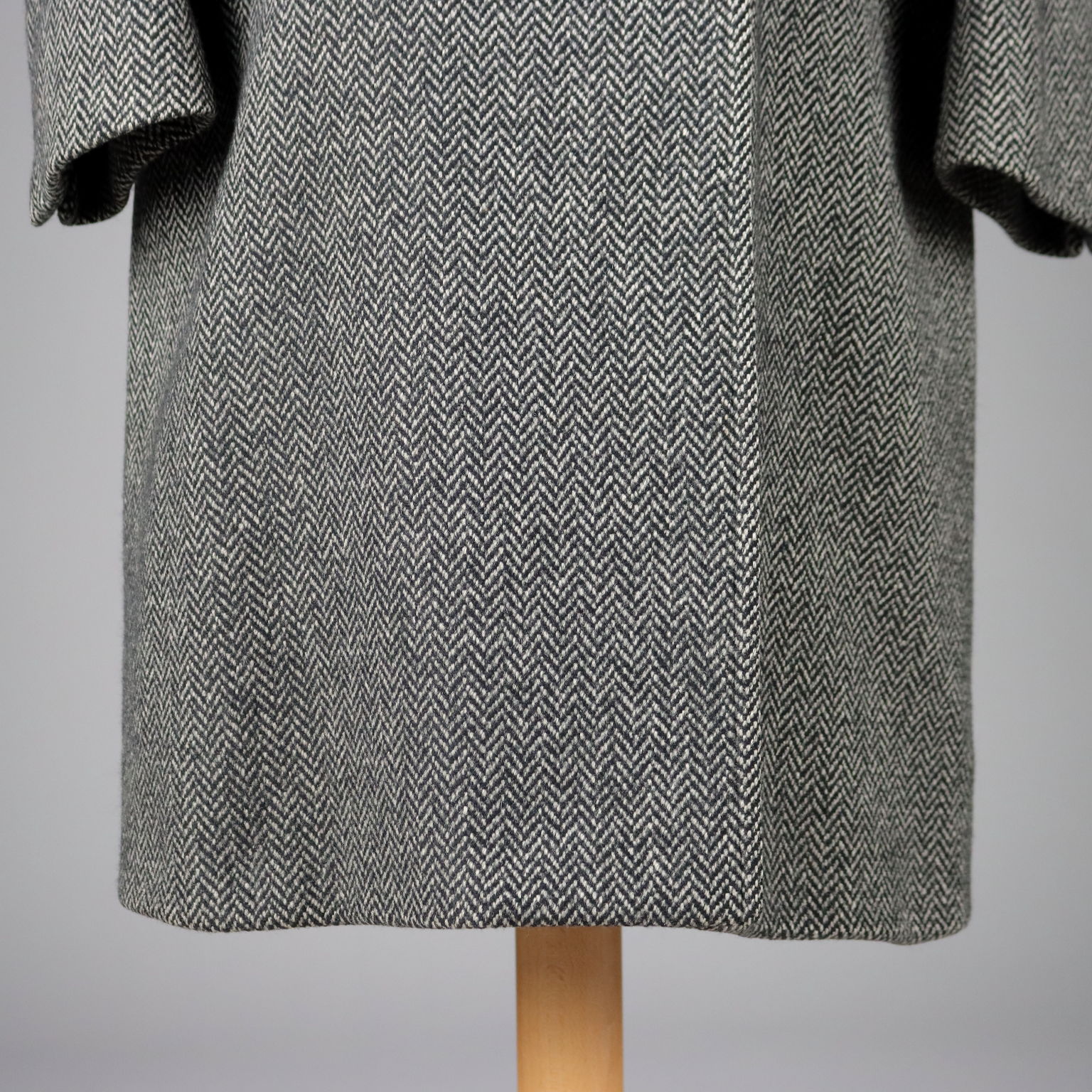 Aquascutum milano best sale