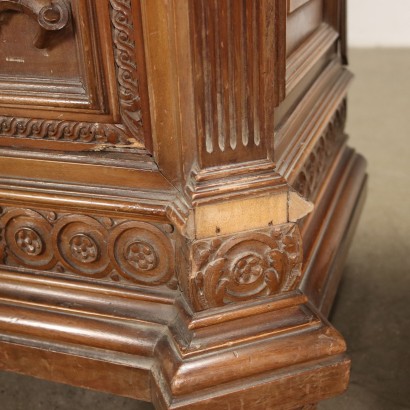 Pair of Bedside Tables Neo-Renaissance Style Walnut Italy XX Century