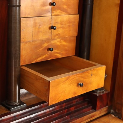 Secretaría Biedermeier, Secretaría Biedermeier