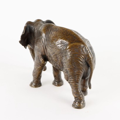 elefante de bronce