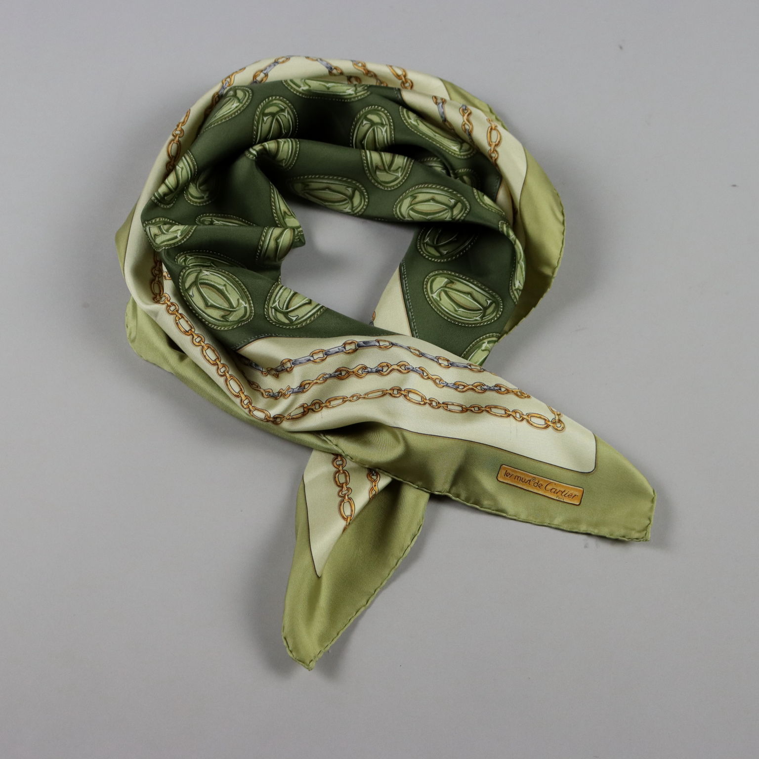 Must de Cartier Foulard Vintage Italia Seta Color verde Decori oro