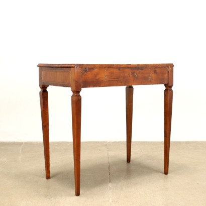 Writing Desk Neo-Classical Walnut Italy XVIII-XIX Century