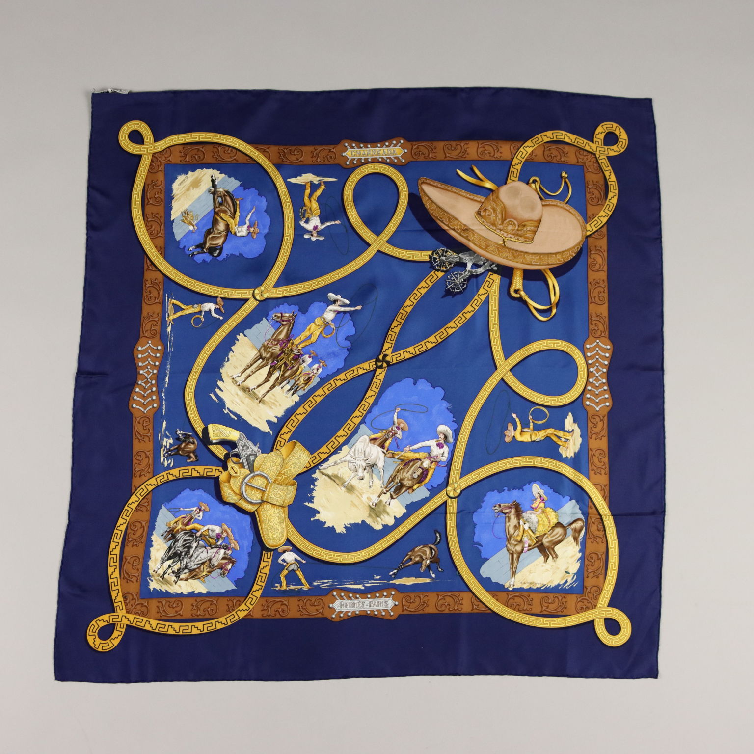 Hermes foulards store