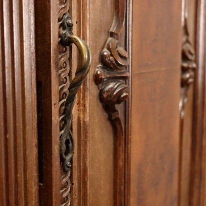 Armoire Style Néo-Renaissance Noyer Italie XXe Siècle