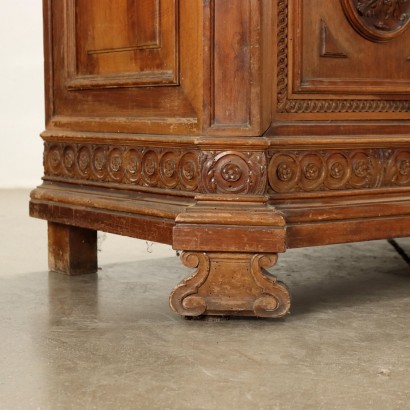 Armoire Style Néo-Renaissance Noyer Italie XXe Siècle