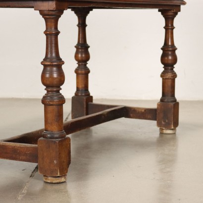 Spool Table Walnut Italy XX Century