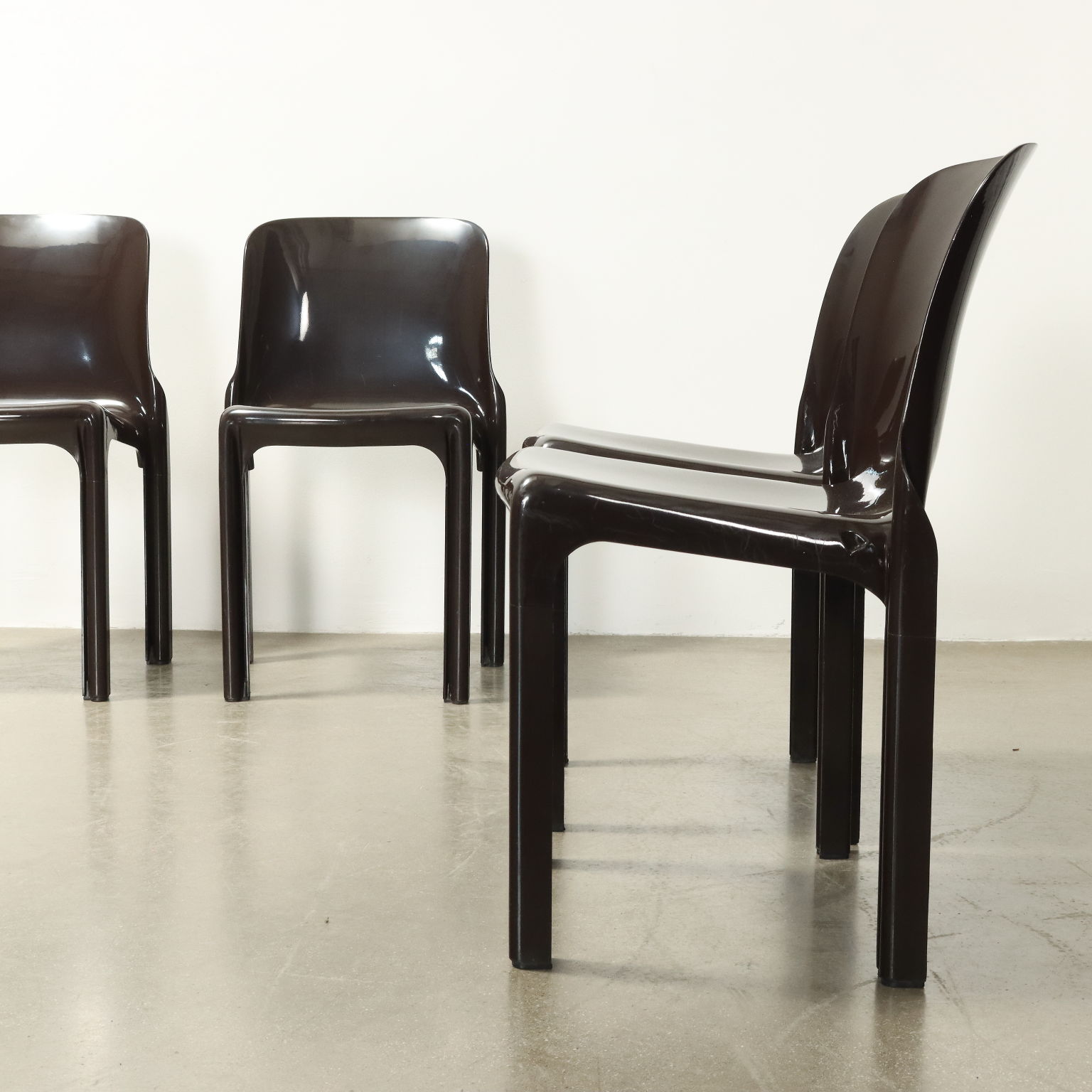 Artemide Selene Chairs Vintage Design Vico Magistretti 1970s